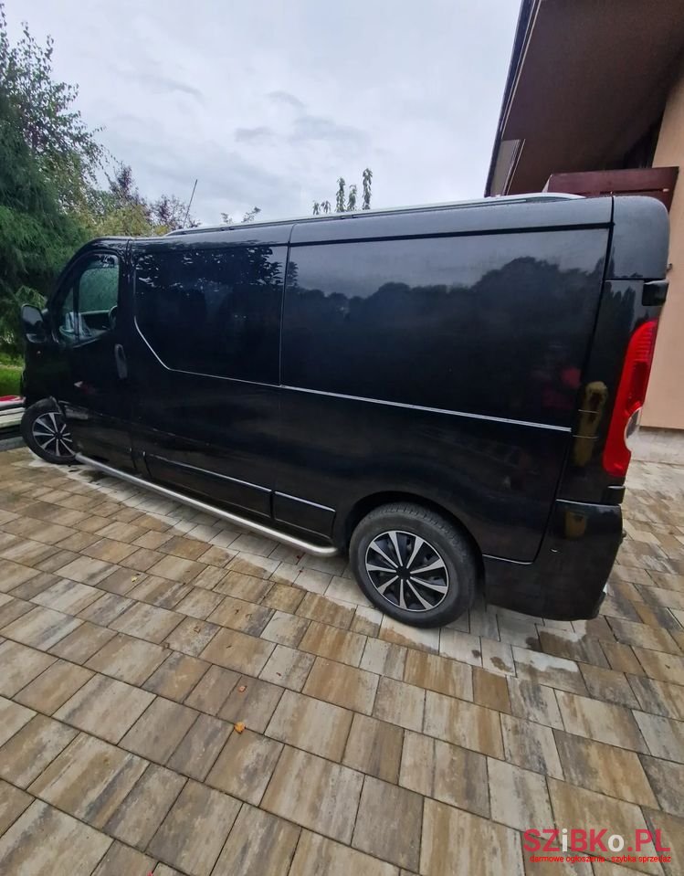 2010' Opel Vivaro 2.5 Cdti L2H1 photo #2