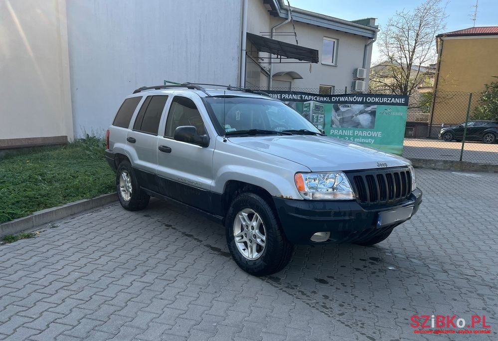 2004' Jeep Grand Cherokee 4.0 Laredo photo #3