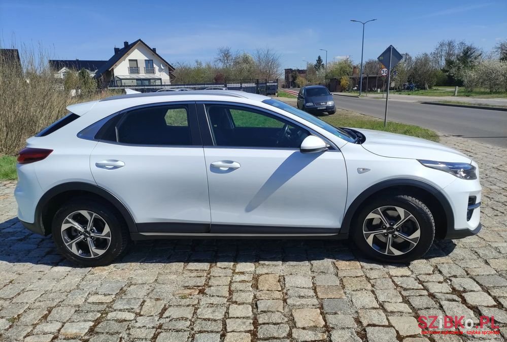 2021' Kia XCeed photo #3
