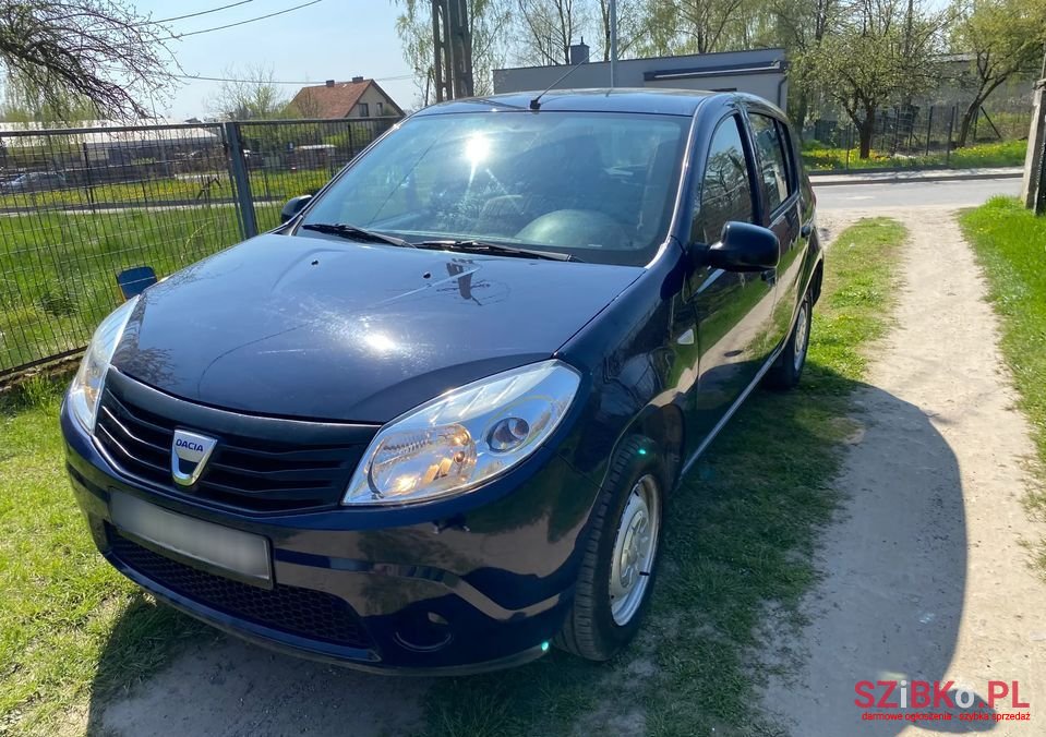2010' Dacia Sandero photo #1