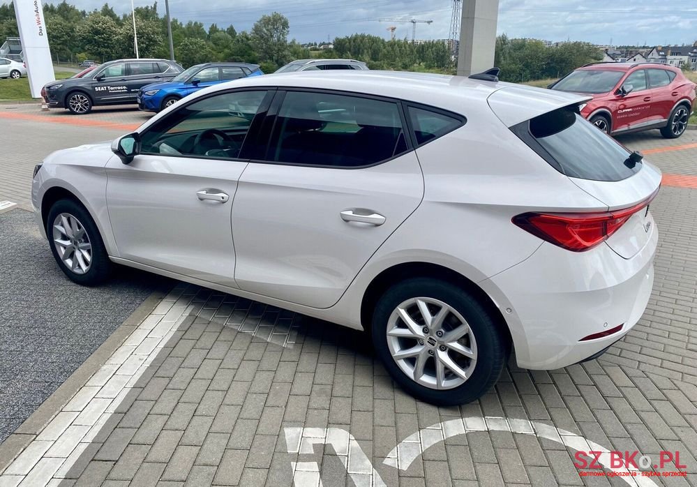 2023' SEAT Leon photo #3