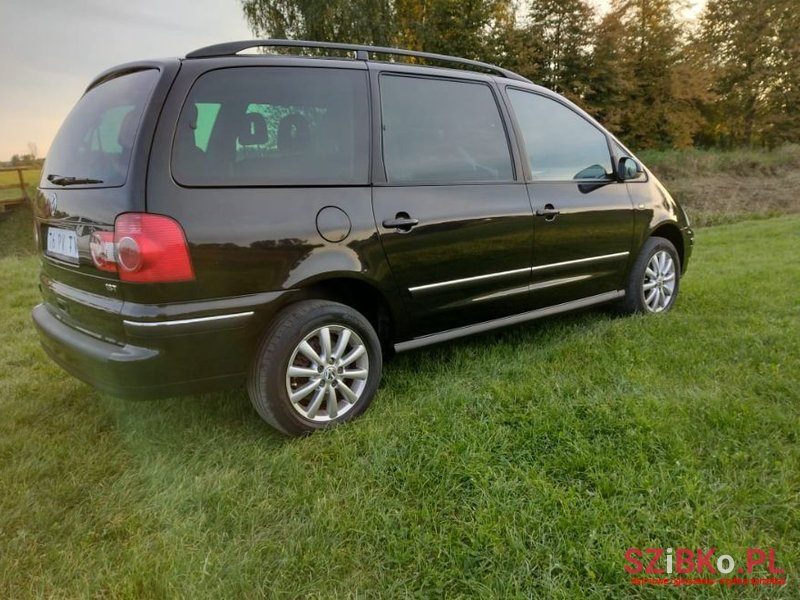 2005' Volkswagen Sharan photo #4