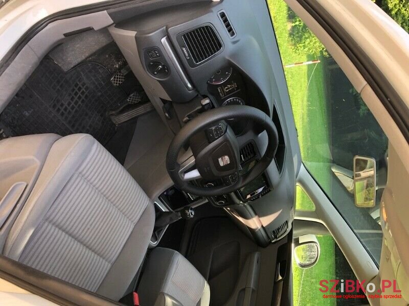 2011' SEAT Alhambra photo #2