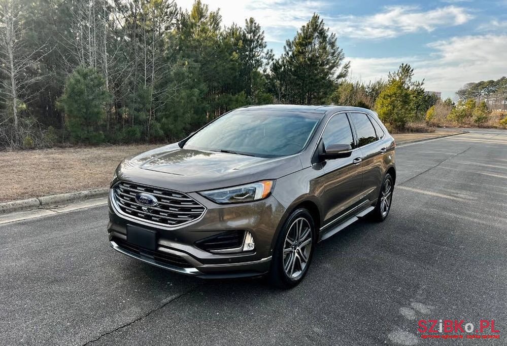 2019' Ford Edge photo #1