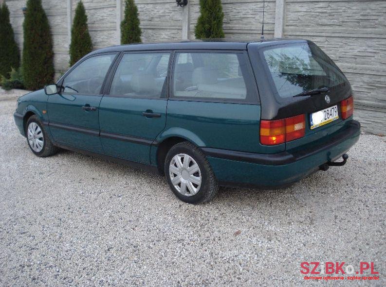 1996' Volkswagen Passat photo #1