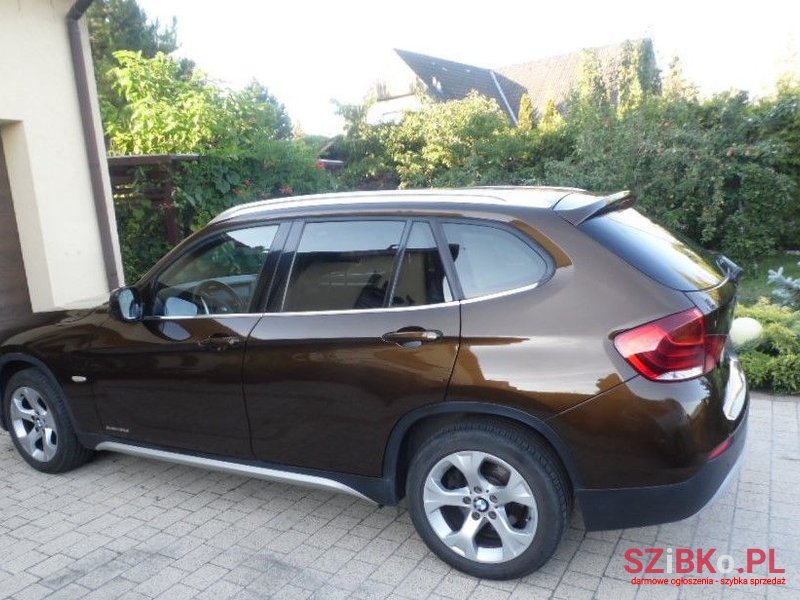 2011' BMW X1 Ver-Sdrive18D photo #2