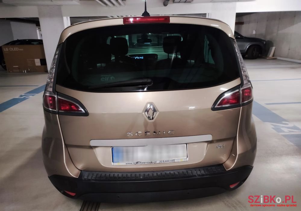 2015' Renault Scenic photo #1