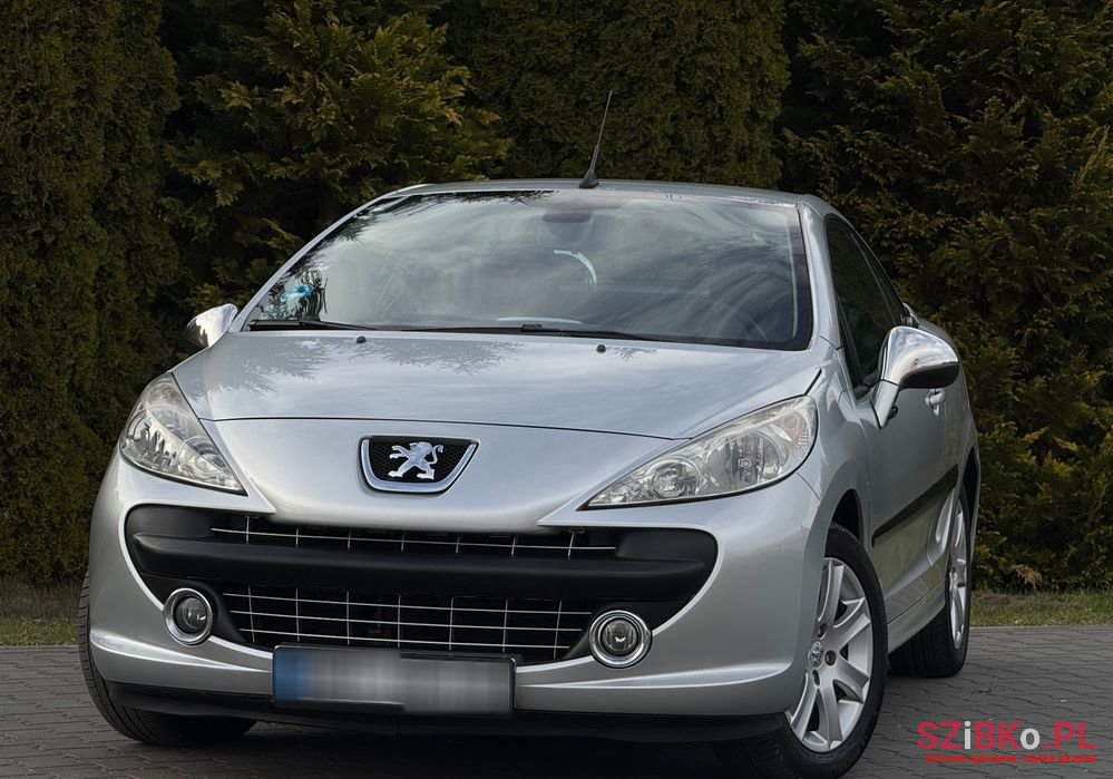 2008' Peugeot 207 120 Vti Premium photo #2