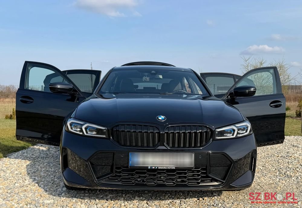 2024' BMW 3 Series photo #4