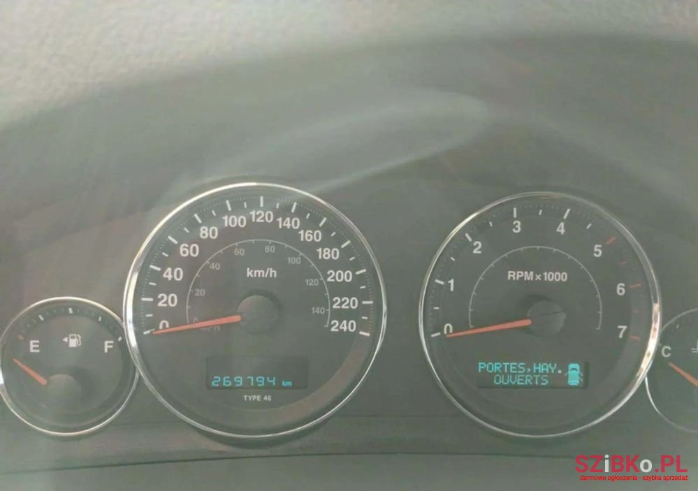 2005' Jeep Grand Cherokee photo #6