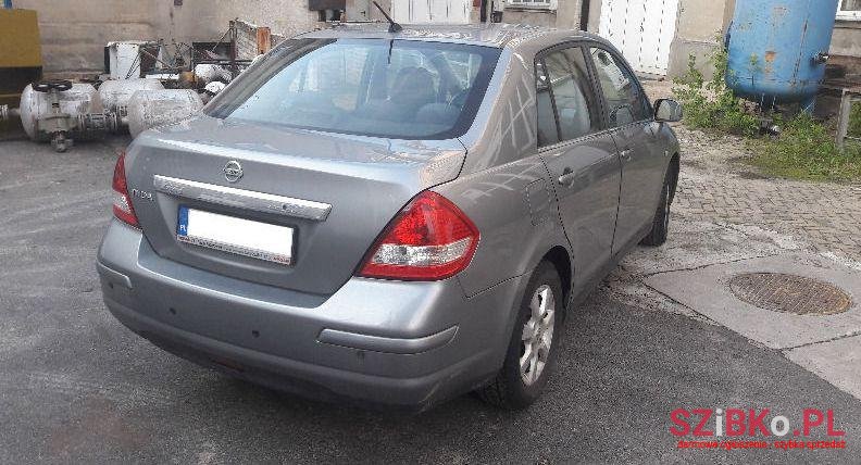 2007' Nissan Tiida photo #2