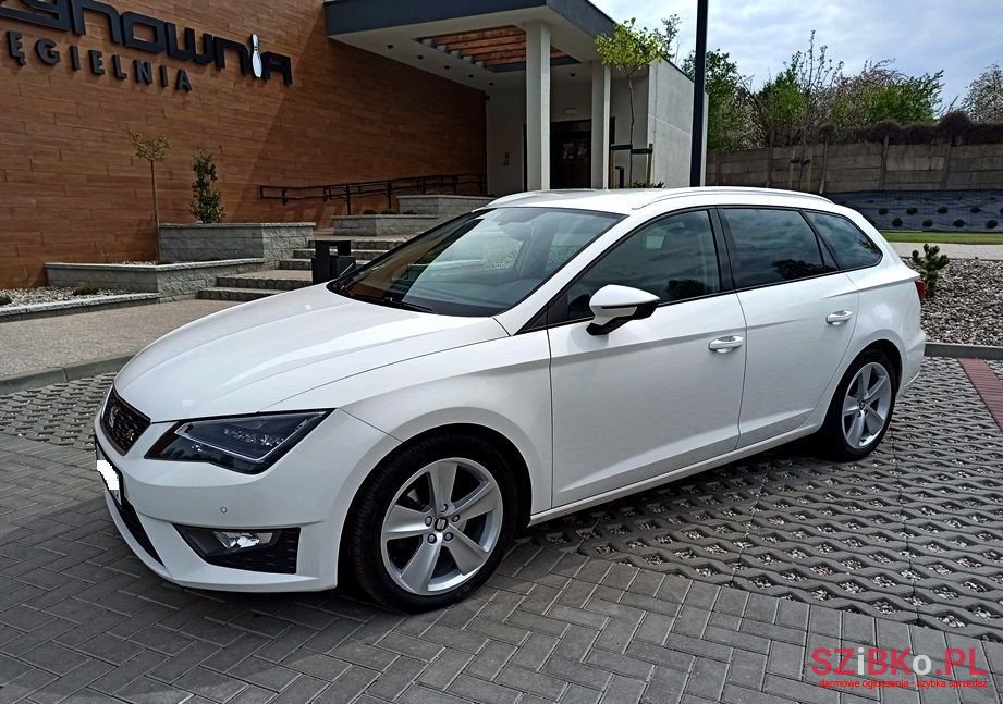 2014' SEAT Leon photo #3