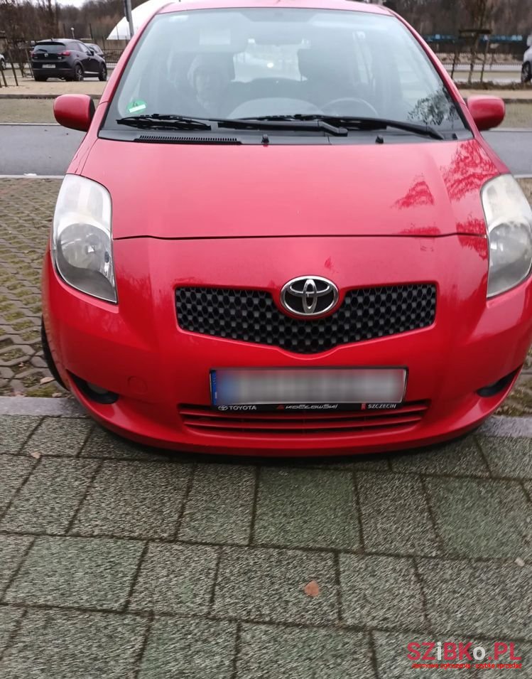 2008' Toyota Yaris photo #1