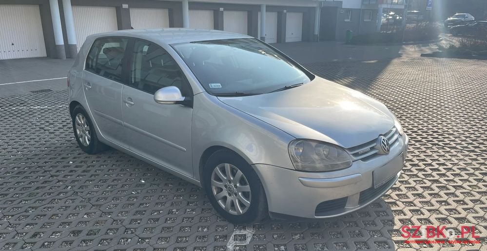 2008' Volkswagen Golf photo #1