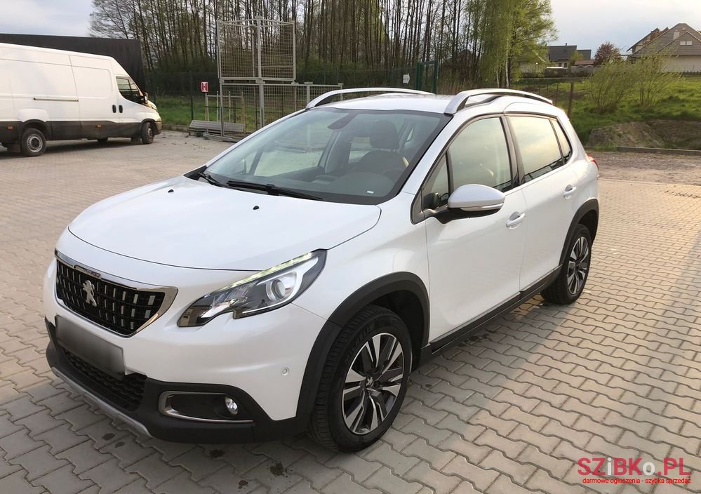 2016' Peugeot 2008 photo #2
