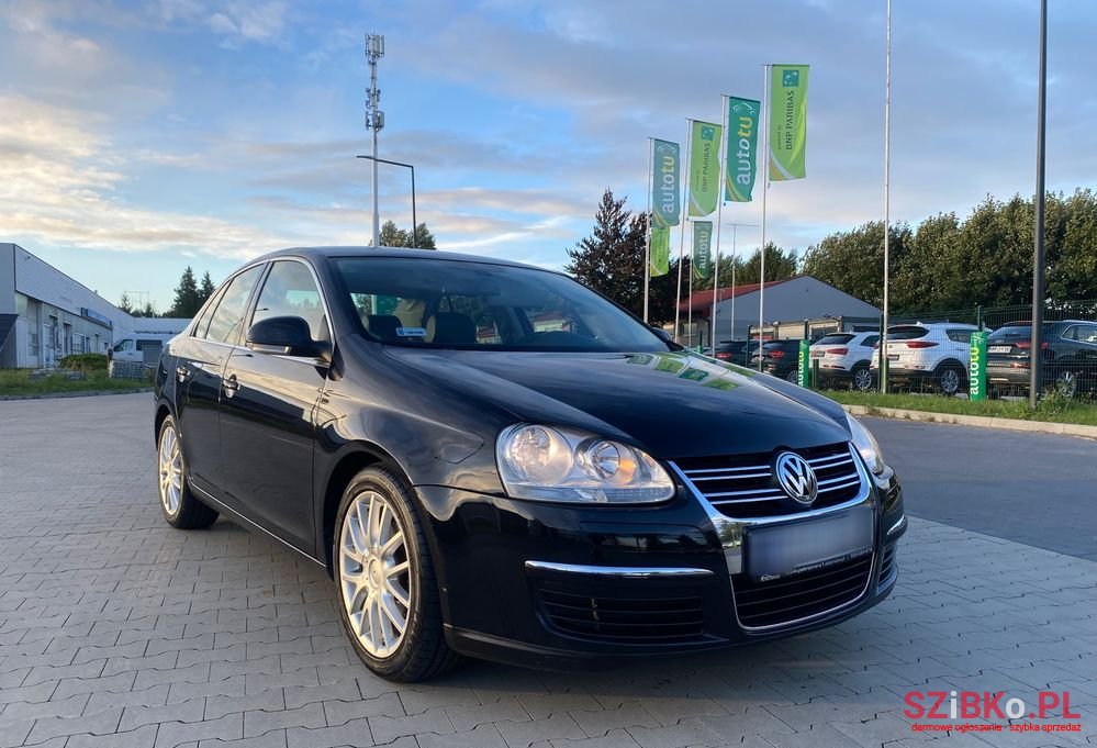 2006' Volkswagen Jetta 1.9 Tdi United photo #3