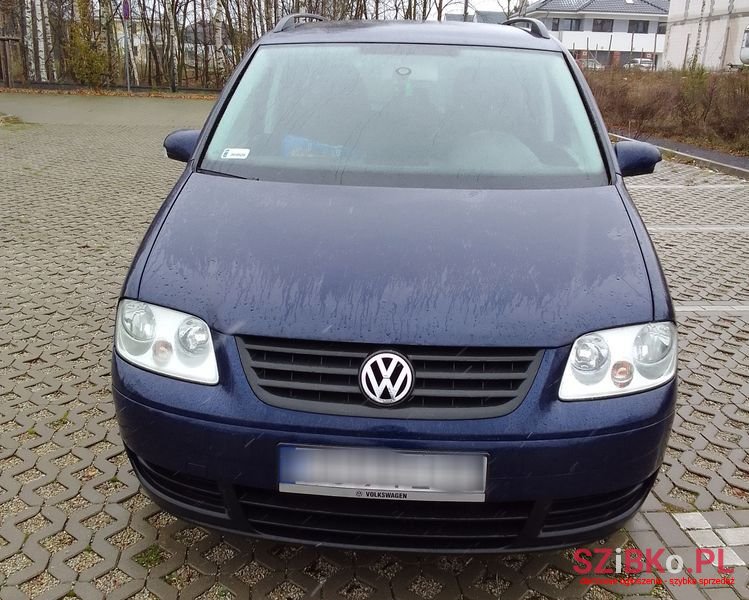 2005' Volkswagen Touran photo #1