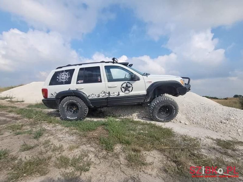 2000' Jeep Grand Cherokee 4.0 Laredo photo #2
