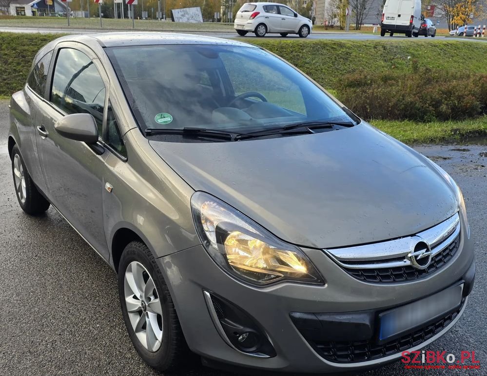 2014' Opel Corsa photo #4