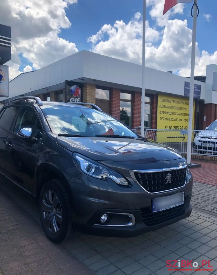 2019' Peugeot 2008 photo #3