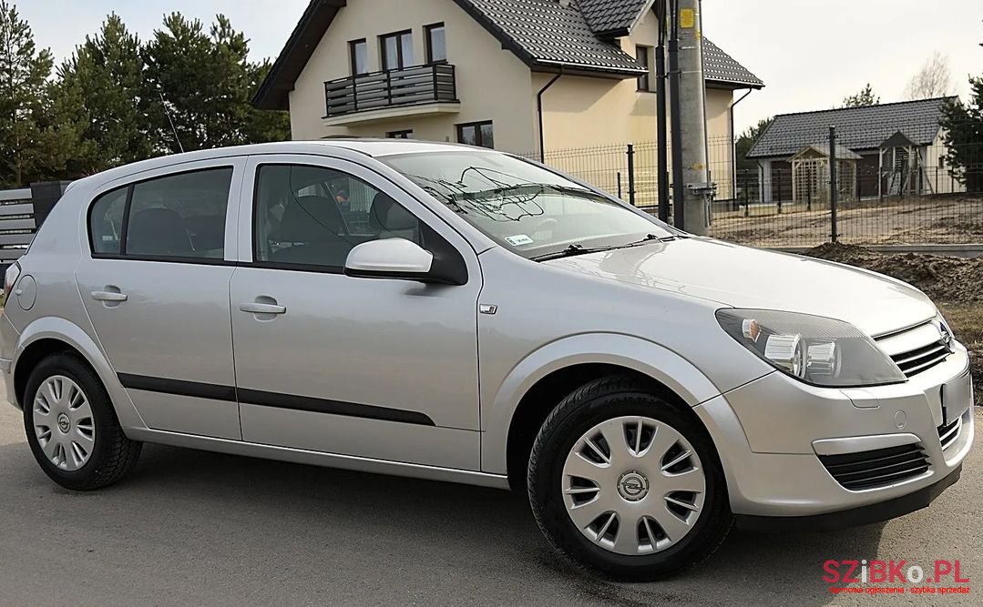 2004' Opel Astra photo #4