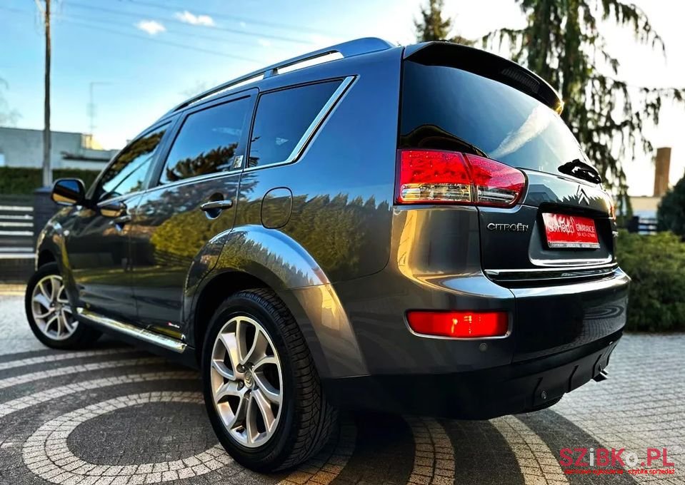 2008' Citroen C-Crosser photo #3