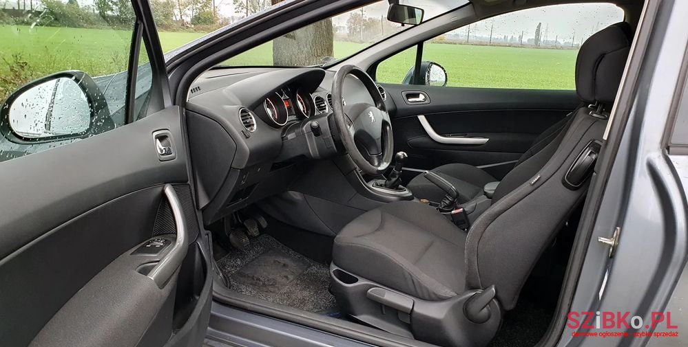 2008' Peugeot 308 photo #6