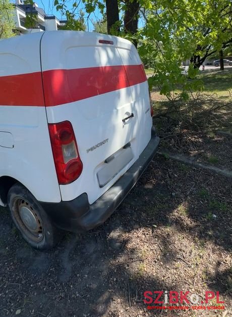 2011' Citroen Berlingo 1.6 Hdi photo #2