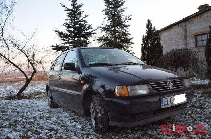 1997' Volkswagen Polo photo #1