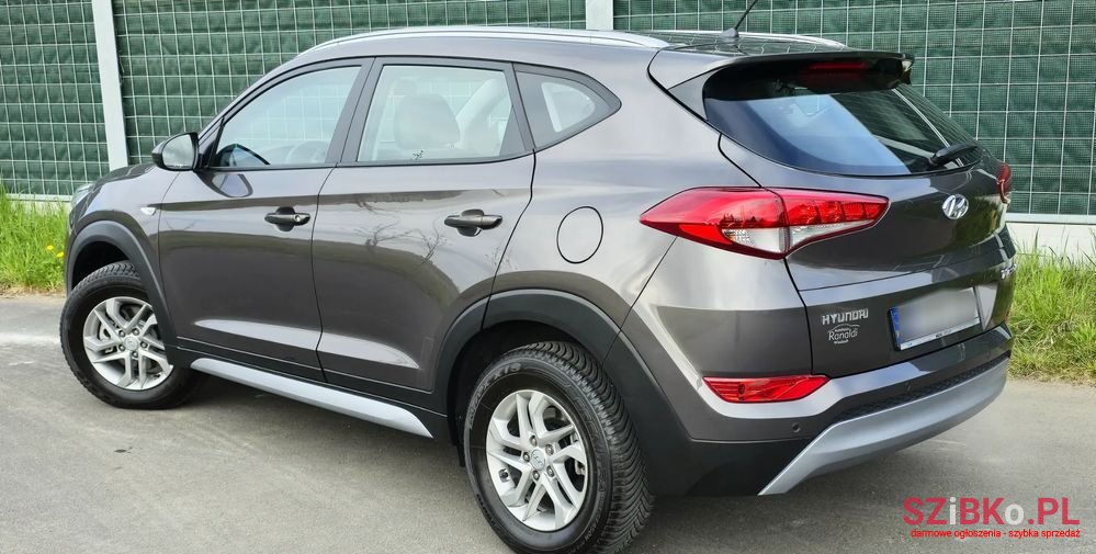 2016' Hyundai Tucson 1.6 Gdi 2Wd Style photo #5
