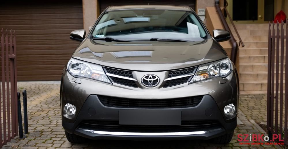 2013' Toyota RAV4 photo #1