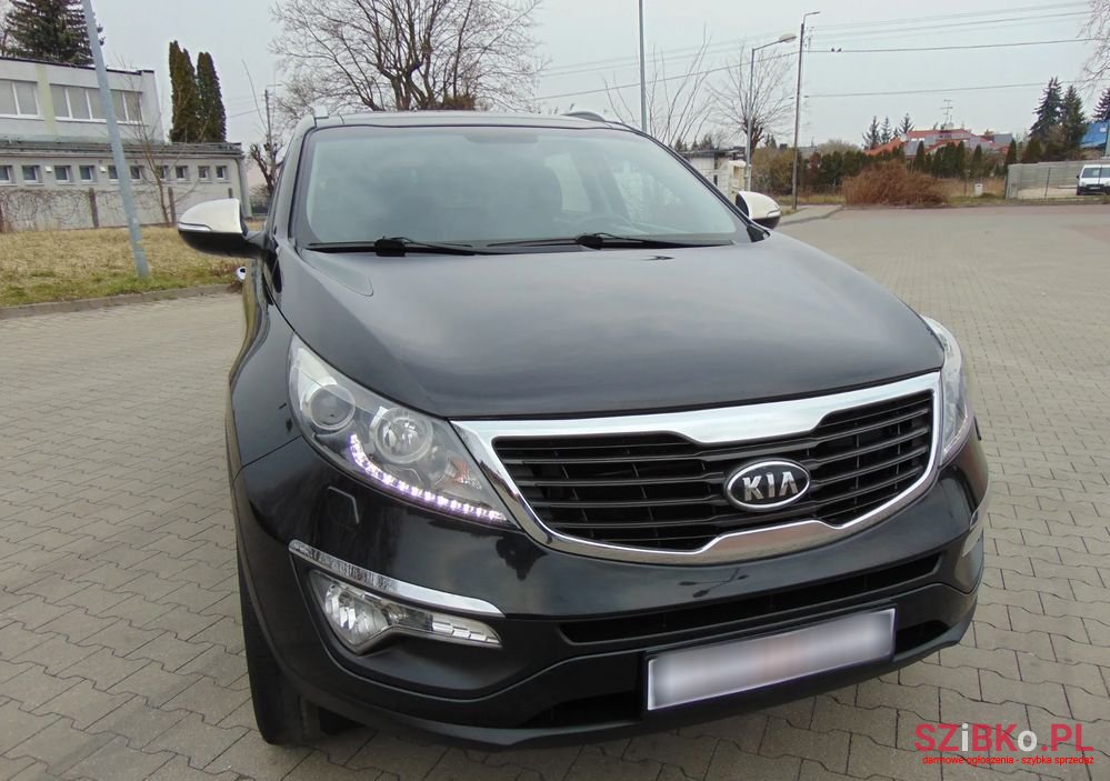 2010' Kia Sportage photo #3