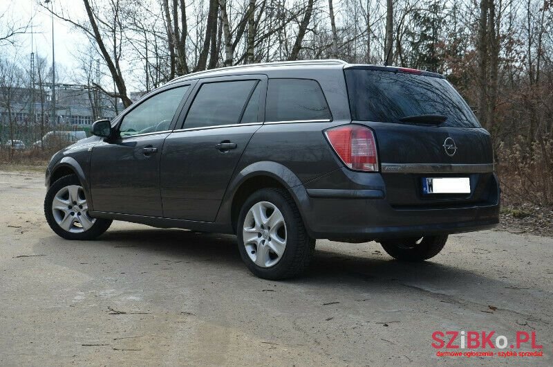 2009' Opel Astra photo #4