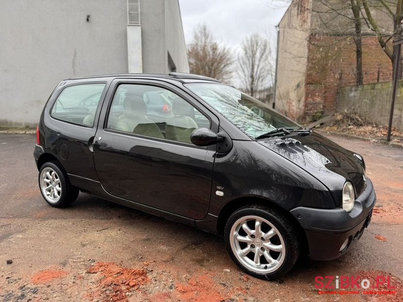 2002' Renault Twingo 1.2 16V Initiale photo #5