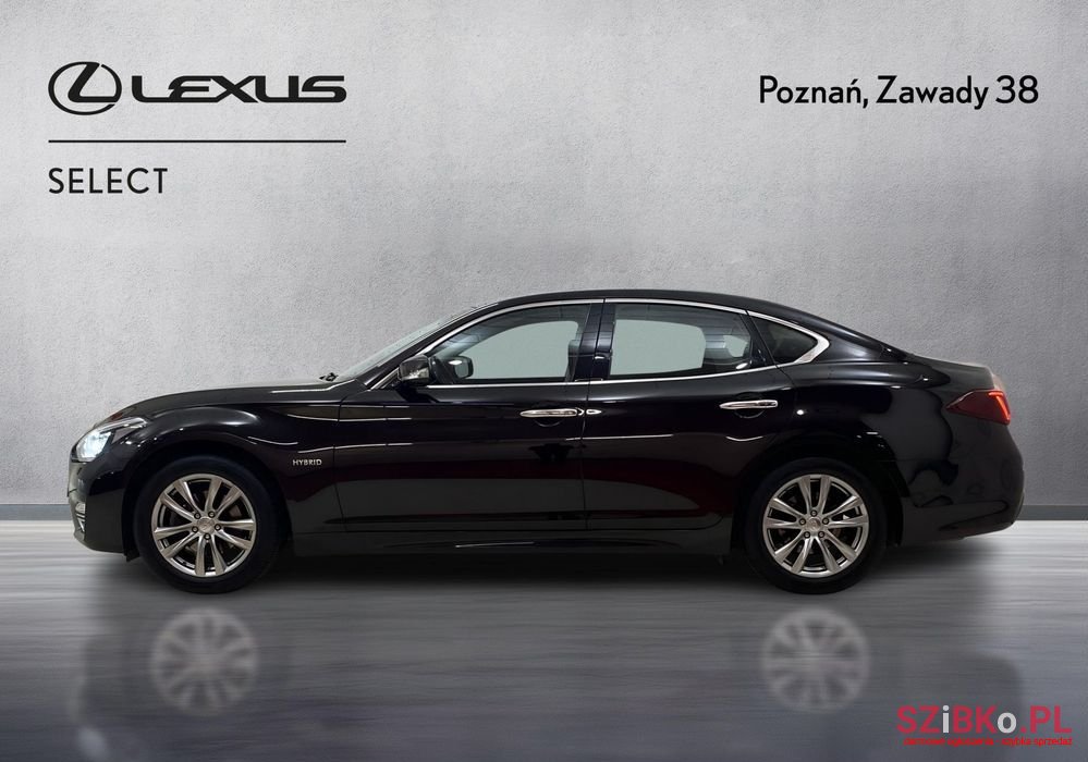 2015' Infiniti Q70 photo #5