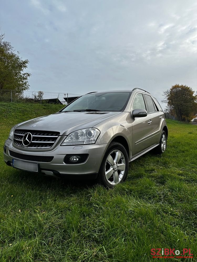 2008' Mercedes-Benz Ml 320 Cdi 4-Matic photo #1