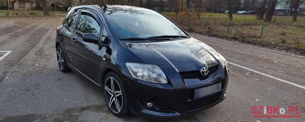 2007' Toyota Auris photo #5