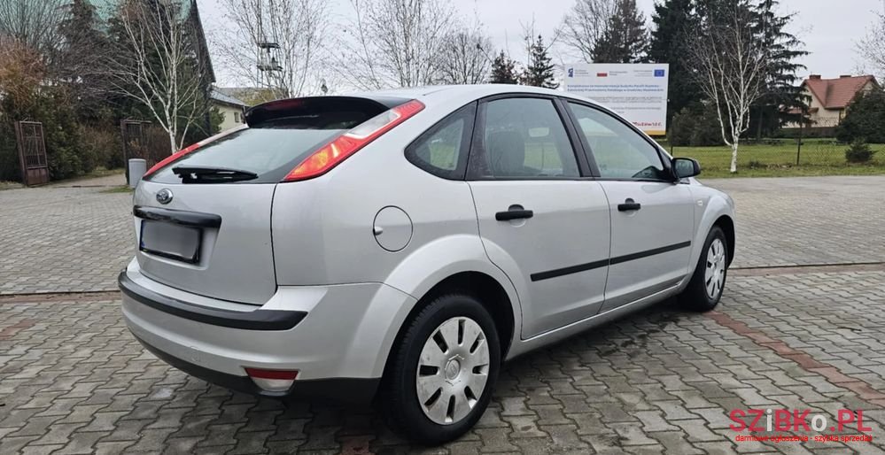 2007' Ford Focus photo #3