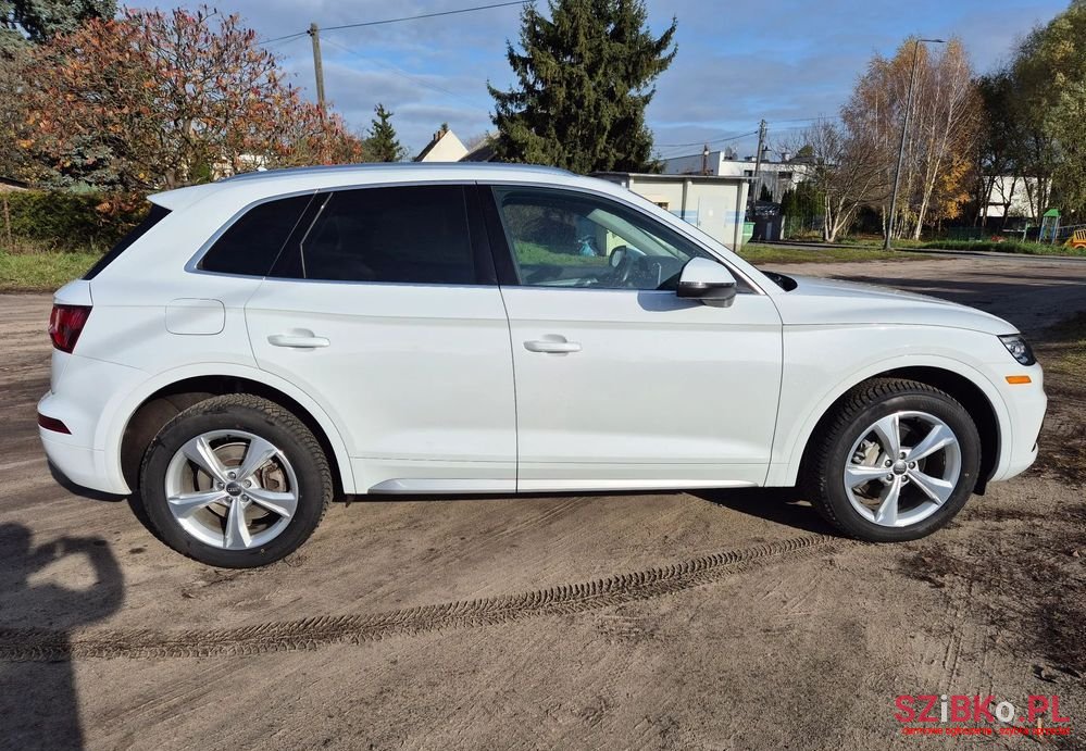 2019' Audi Q5 photo #6