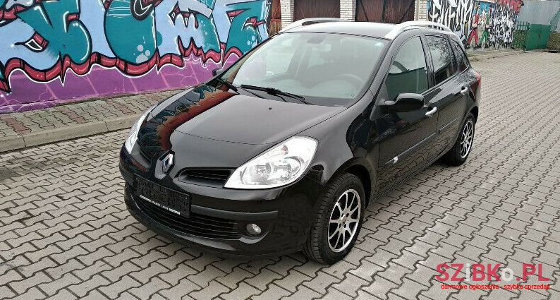 2009' Renault Clio photo #1