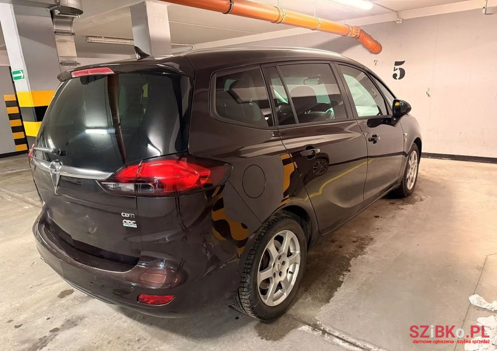 2016' Opel Zafira photo #3