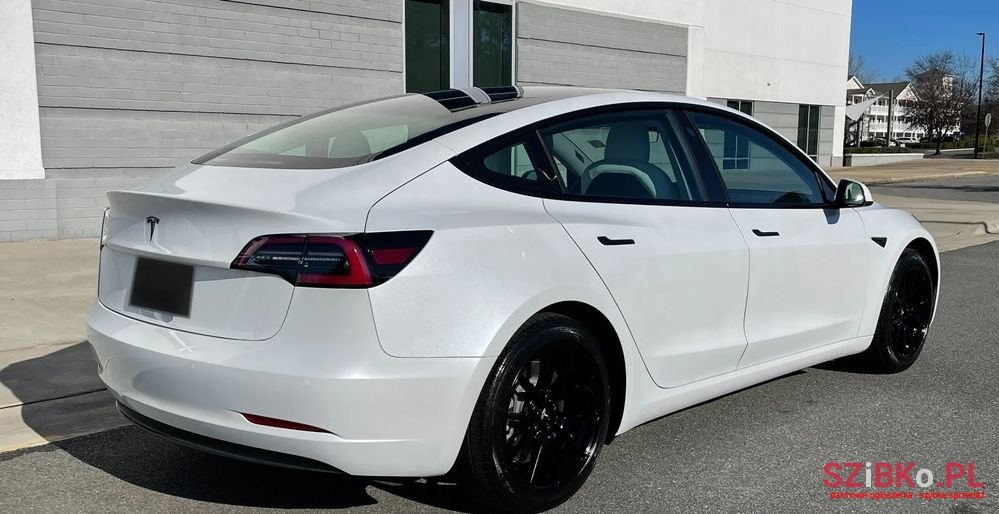 2021' Tesla Model 3 photo #5