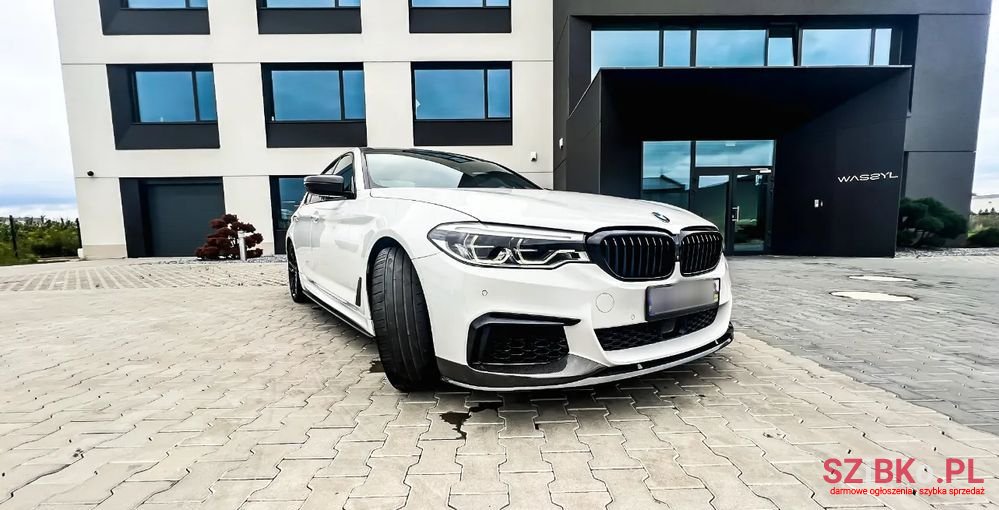 2018' BMW 5 Series photo #3