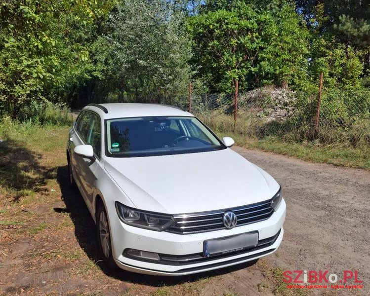 2017' Volkswagen Passat Comfortline photo #1