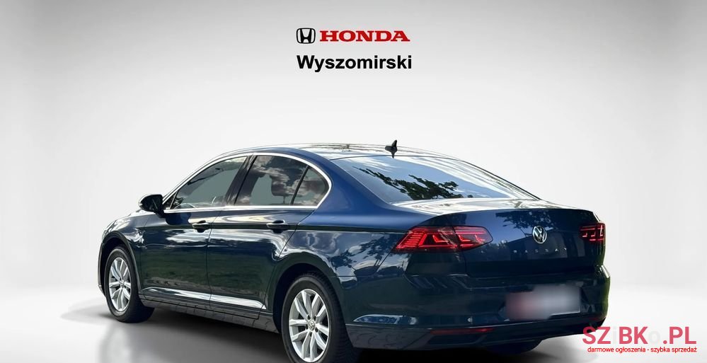 2019' Volkswagen Passat photo #3