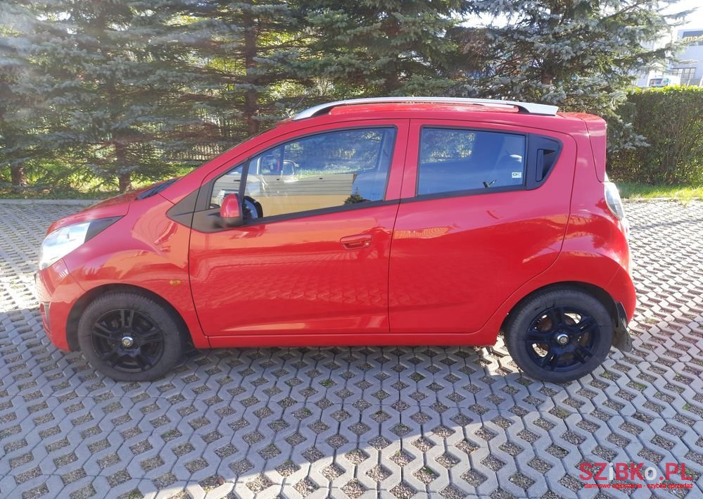 2010' Chevrolet Spark photo #3