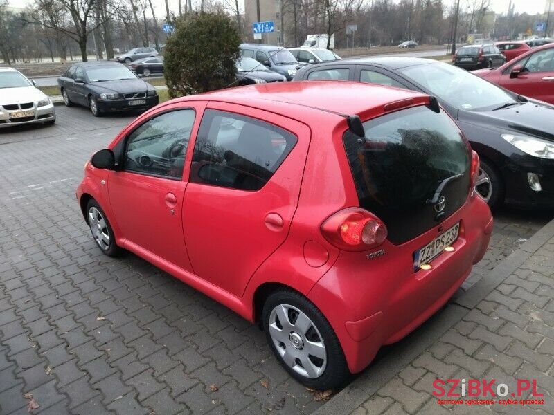 2008' Toyota Aygo photo #5