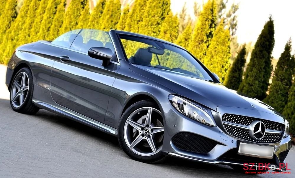 2019' Mercedes-Benz C-Class photo #1