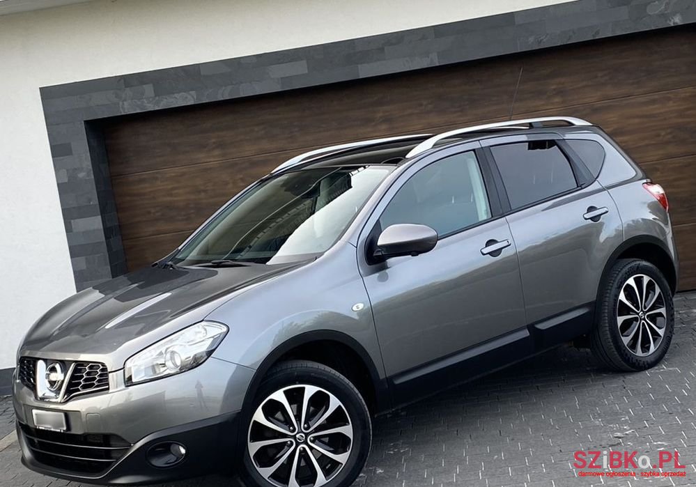 2012' Nissan Qashqai 2.0 4X4 360 photo #2