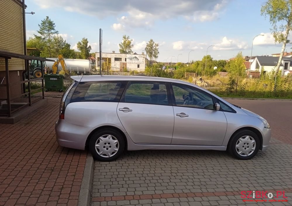 2006' Mitsubishi Grandis 2.0 Did Intense photo #2